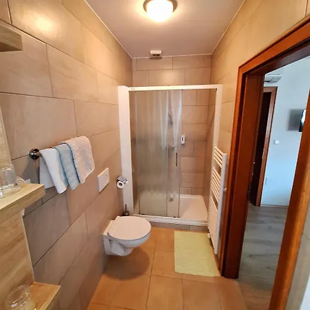 Gostisce Lesjak 3* Orehova vas