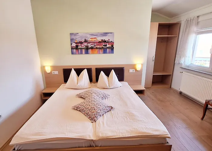 Konukevi Gostisce Lesjak 3*